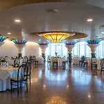 乐特努耶酒店 4* 索托马里纳