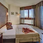 乐特努耶酒店 酒店