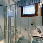 乐特努耶酒店 酒店 索托马里纳